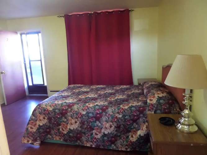 Lakeridge Motel
