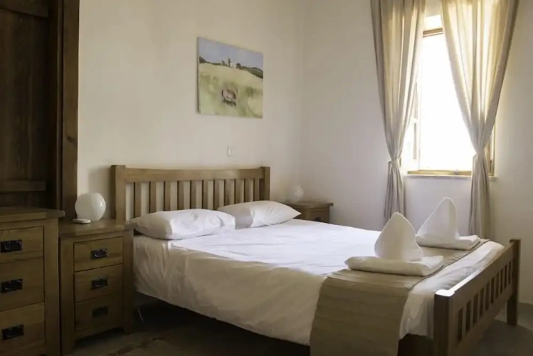 1 Bedroom Apartment with balcony and with view