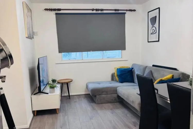 Oakley Retreat in Grays
