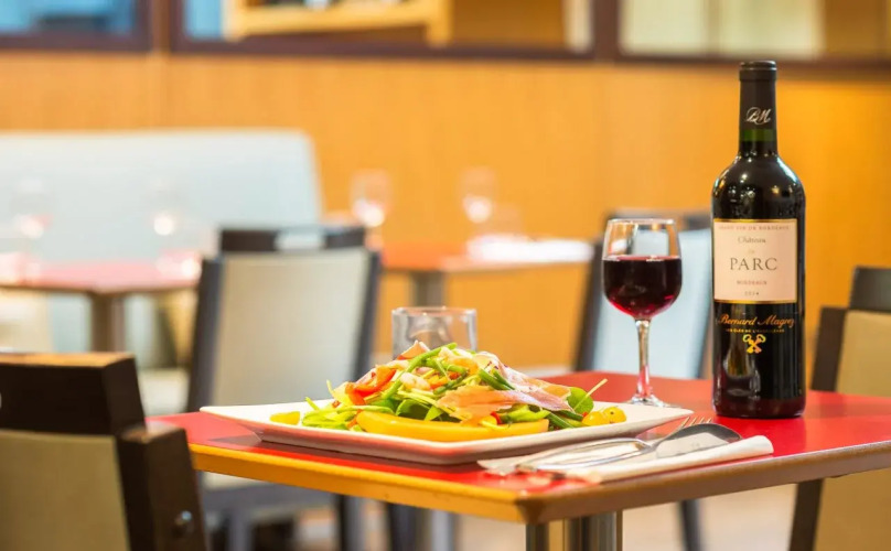 Bac St. Germain - Image 10