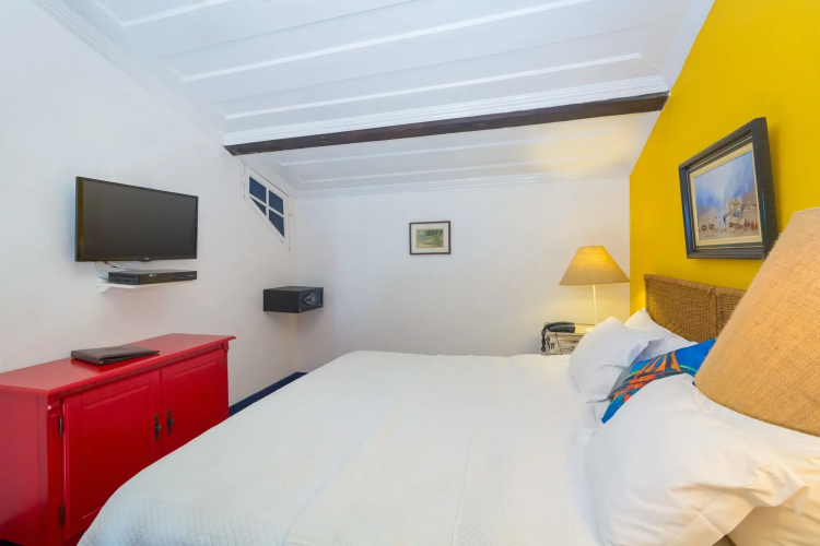 Sandi Hotel