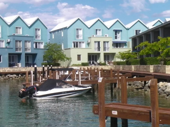 9/20 Apollo Quay Apartment