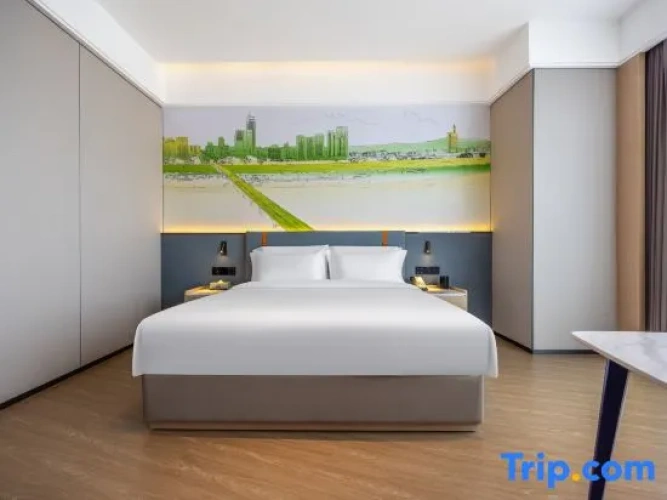 Standard Double room with view