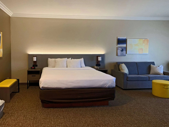 Comfort Suites Oceanside Camp Pendleton Area