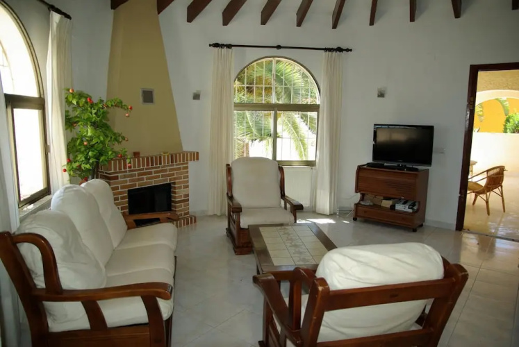 Villa June