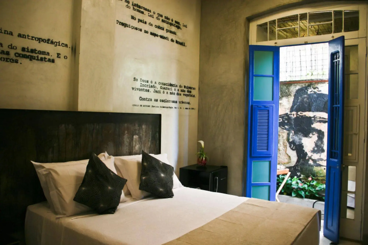 Modernistas Hospedagem e Arte