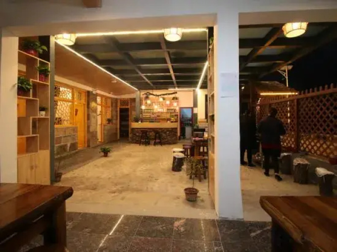 Shanjumeng Hostel