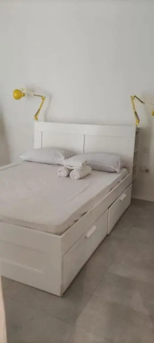 AF4 - Basic studio apartment