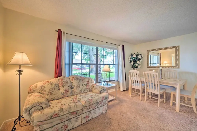 ~ 5 Mi to Theme Parks: Kissimmee Home w/ Pool