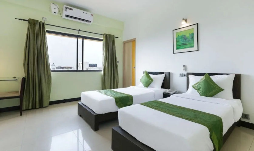 White Canvas Hotel