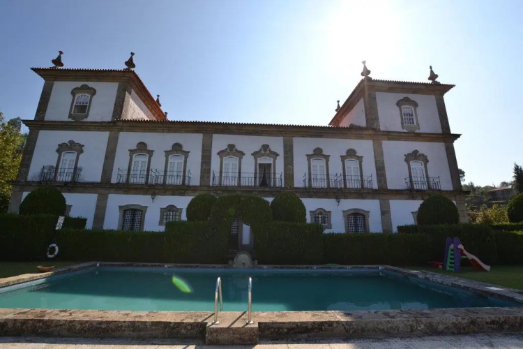 Casa das Torres
