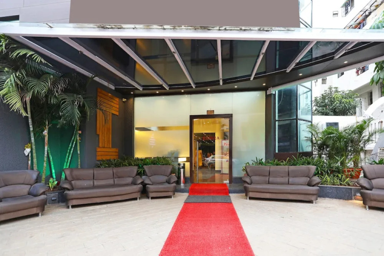 OYO 10672 Hotel Riviera