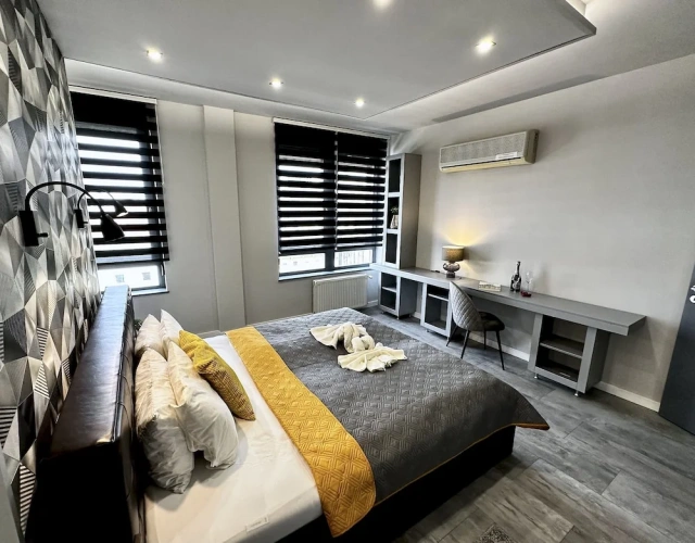 1 Bedroom Apartment