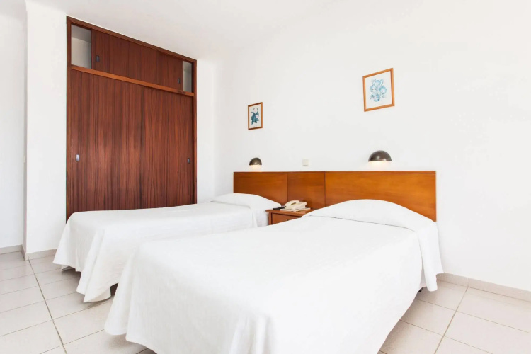 Don Tenorio Aparthotel