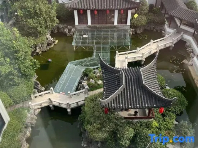 SuiningShuiyueHotel