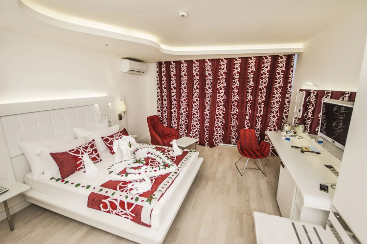 Laguna Beach Alya Resort & SPA - All Inclusive