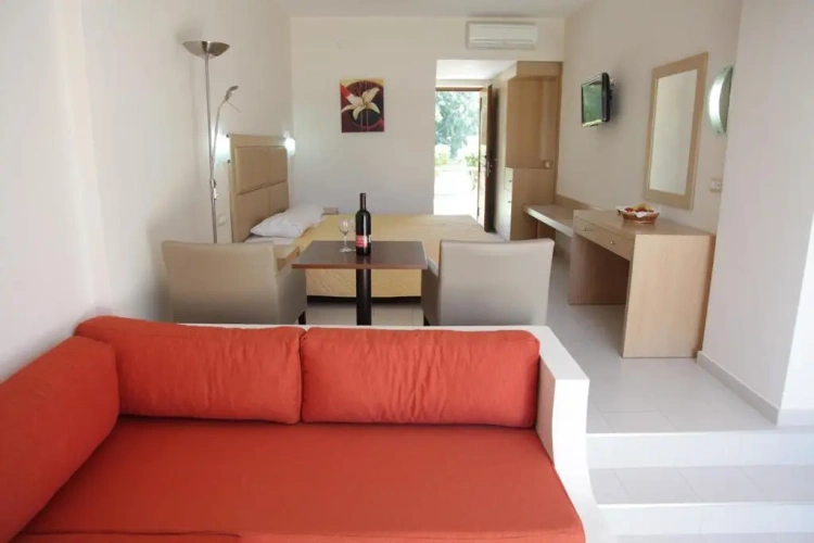Standard Family room