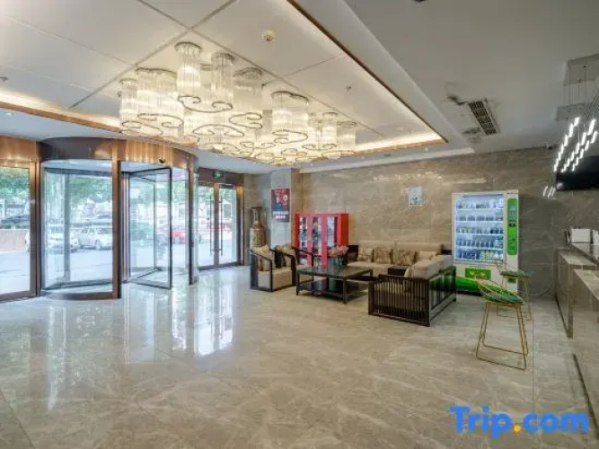 Yaran Hotel