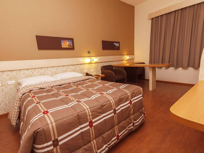 Hotel 10 Curitiba