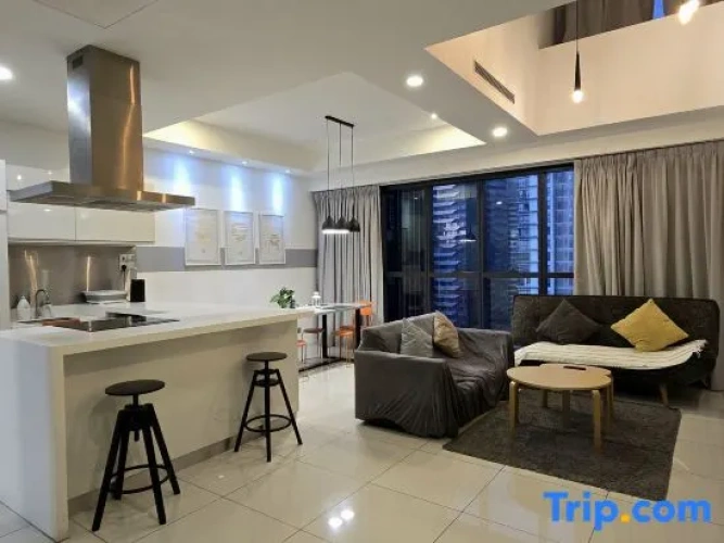 2 Bedrooms Family Duplex Suite with garden view