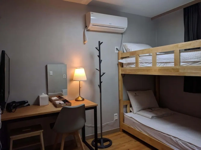 Economy Twin room
