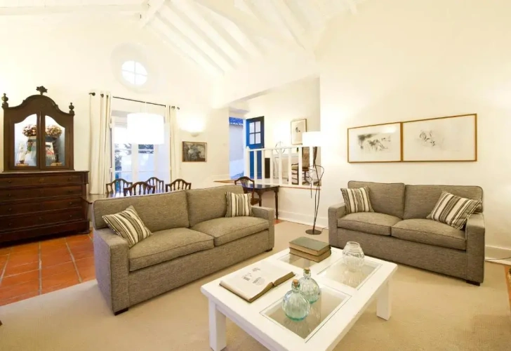 2 Bedrooms Cottage