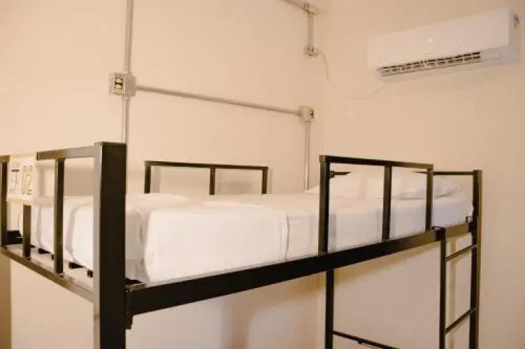 Hostel78