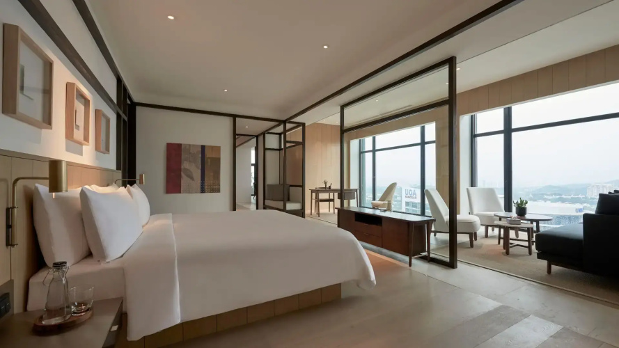 Double Suite