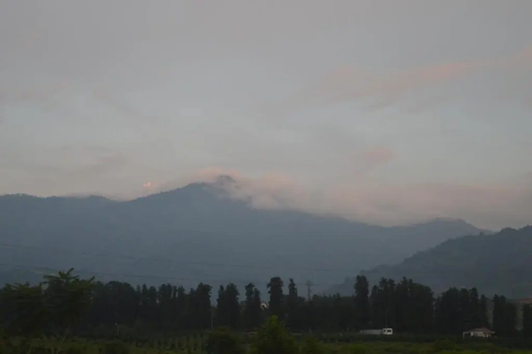 Standard Triple room with mountain view