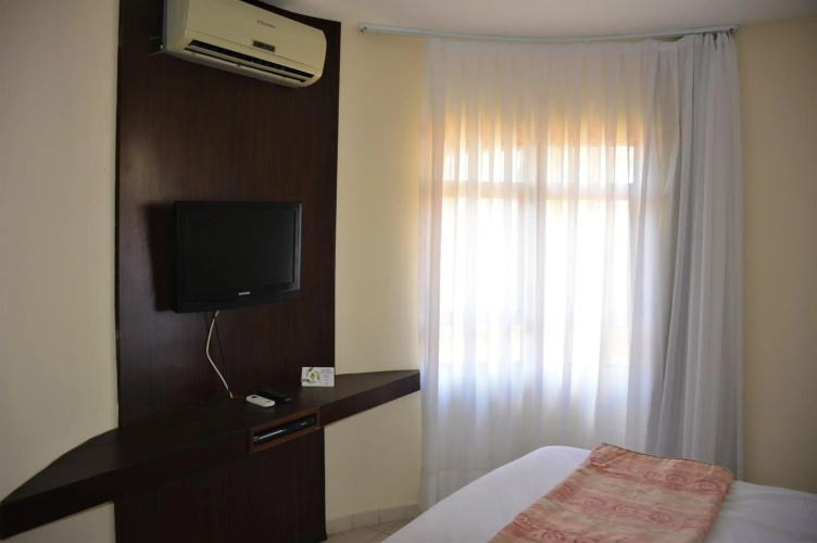 Elegance Flat - Beira mar - Apto202 luxo lateral