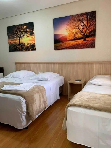 Standard Triple room