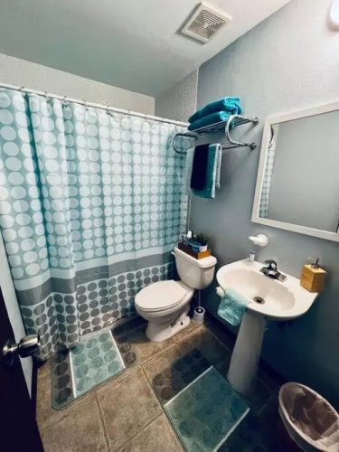 2-BR Modern Oceanfront Apt Steps from Playa Sucia