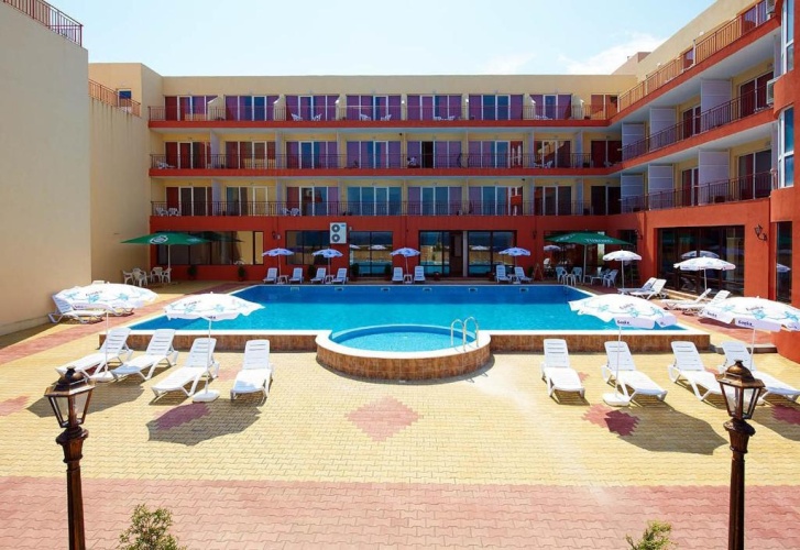 Standard Twin room with balcony