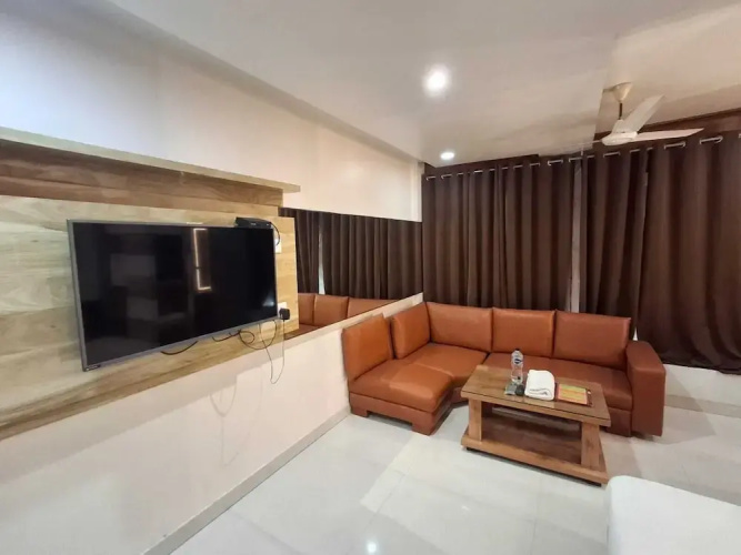 Hotel Sapphire Inn
