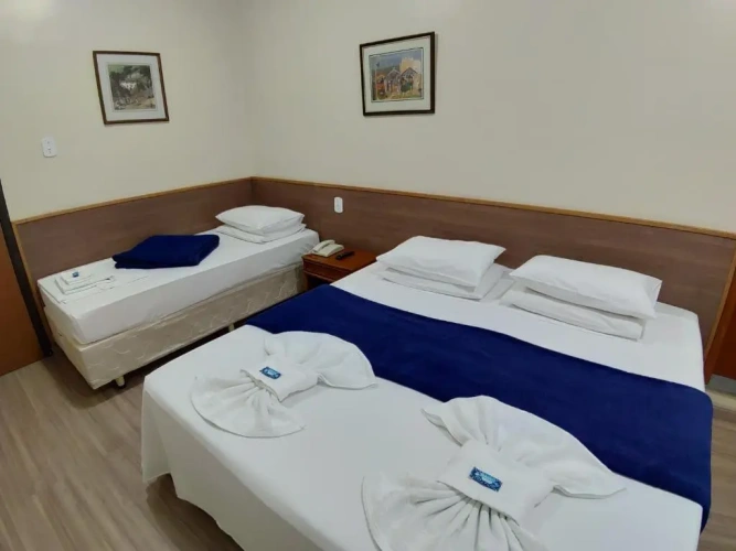 Standard Triple room