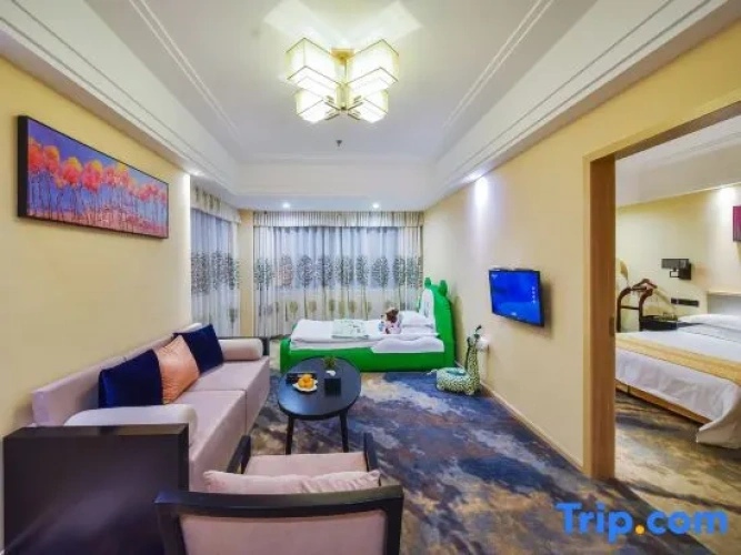 Luxury Family Suite