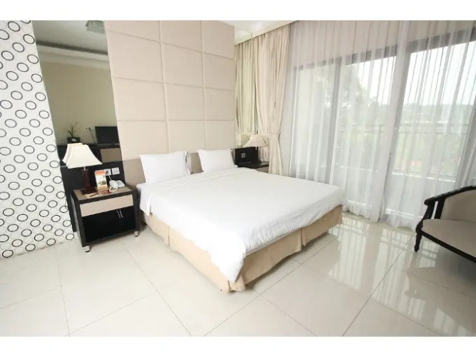 Hotel Davinci Cisarua