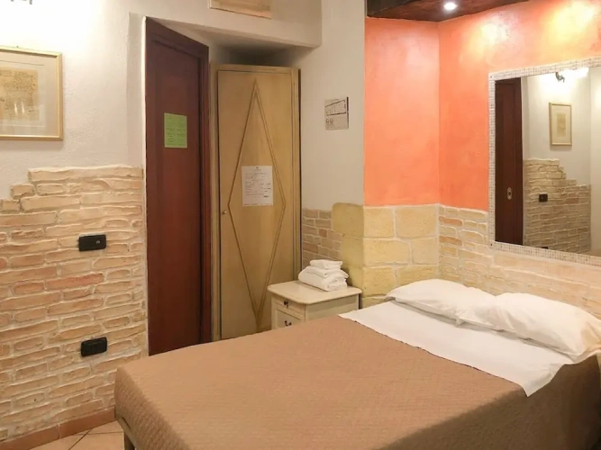 1 Bedroom Economy Single room