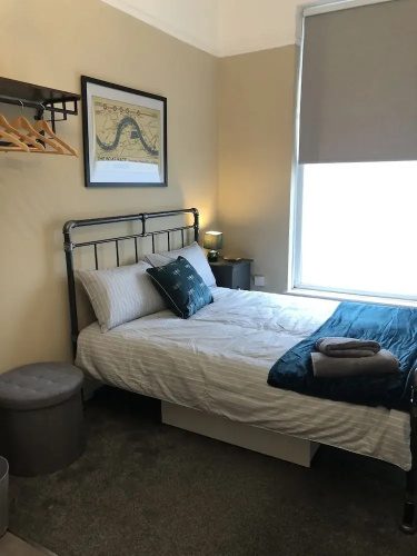 Kensington Studio 1