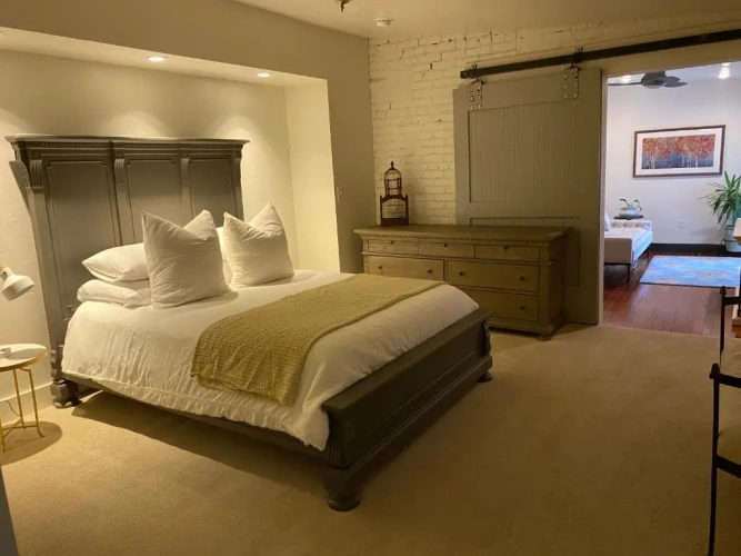 Deluxe Family room