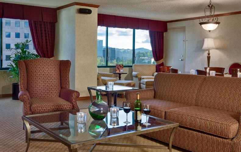 Hilton Woodland Hills/Los Angeles photo 9