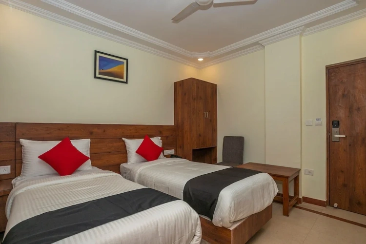 Standard Twin room