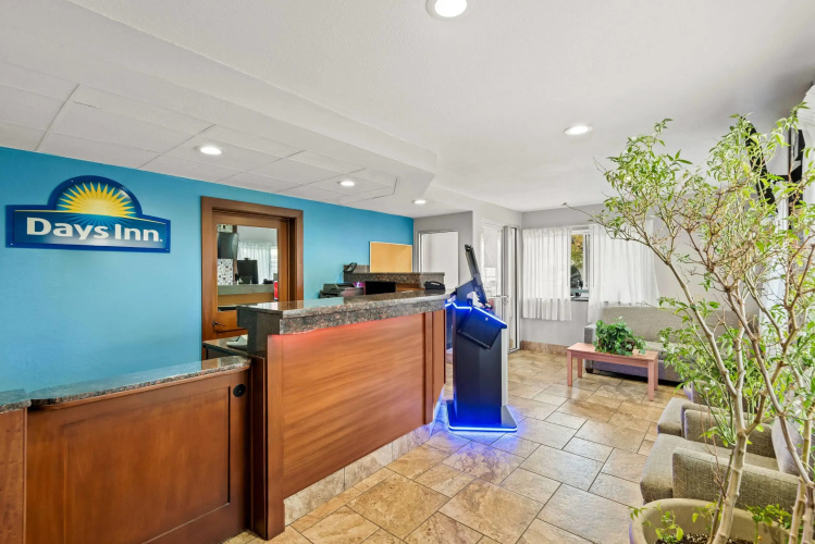 Days Inn by Wyndham Ames