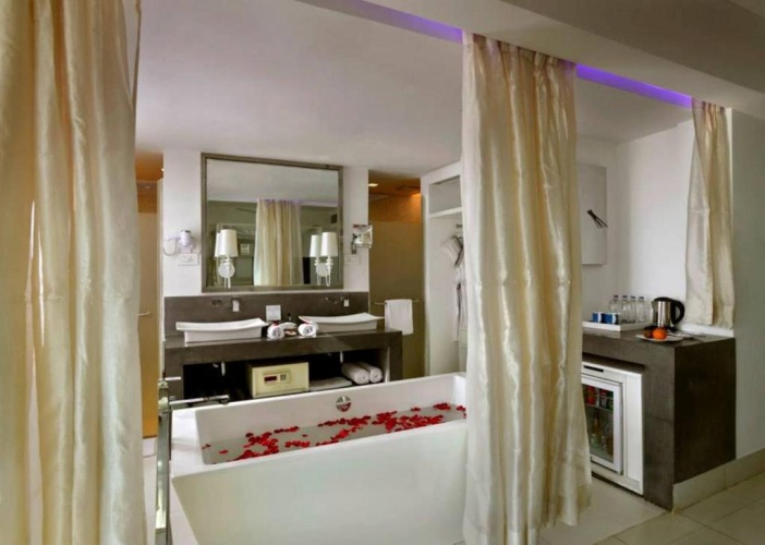 Deluxe Suite with sea view