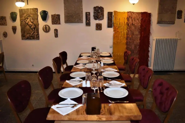 Karballa Hotel