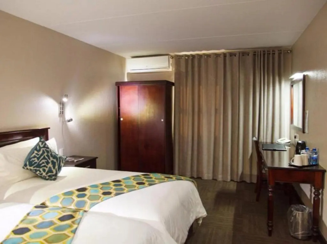 Hotel247