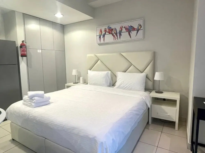 Stylish Studio wz Spectacular City View