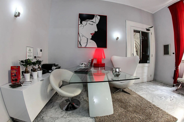 H Rooms Boutique Hotel