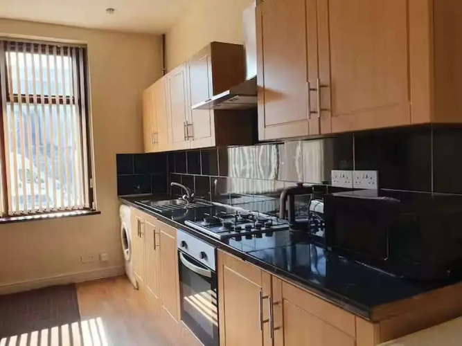 Bradford 2-bedroom Home - Sleeps 4 - Free Parking