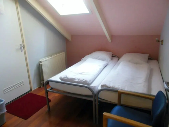 Hostel Sleep Inn